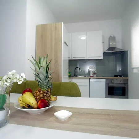 Carmen Apartment *