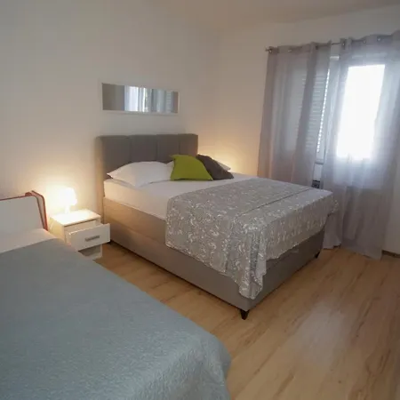 Carmen Apartment