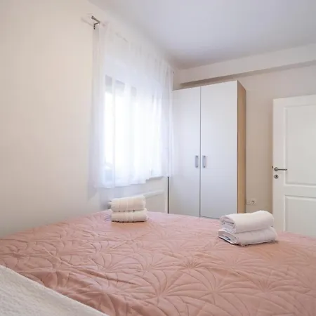 Apartment Carmen Bibinje
