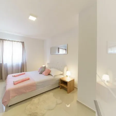 Apartment Carmen Bibinje